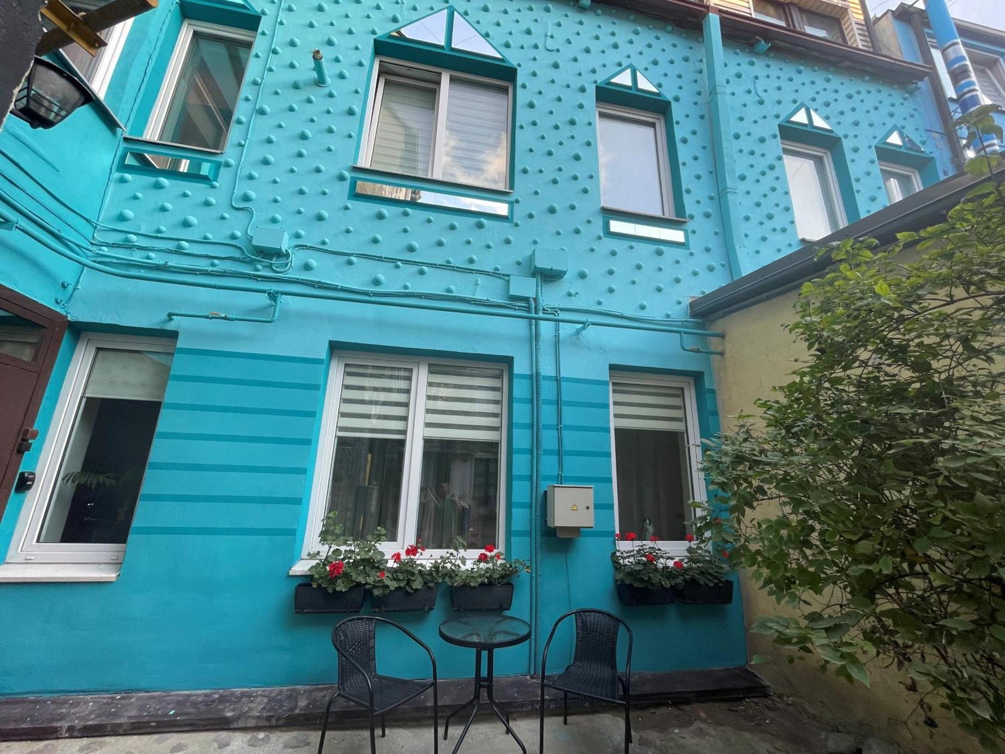 Courtyard Gallery Apartment With Free Parking 카우나스 외부 사진